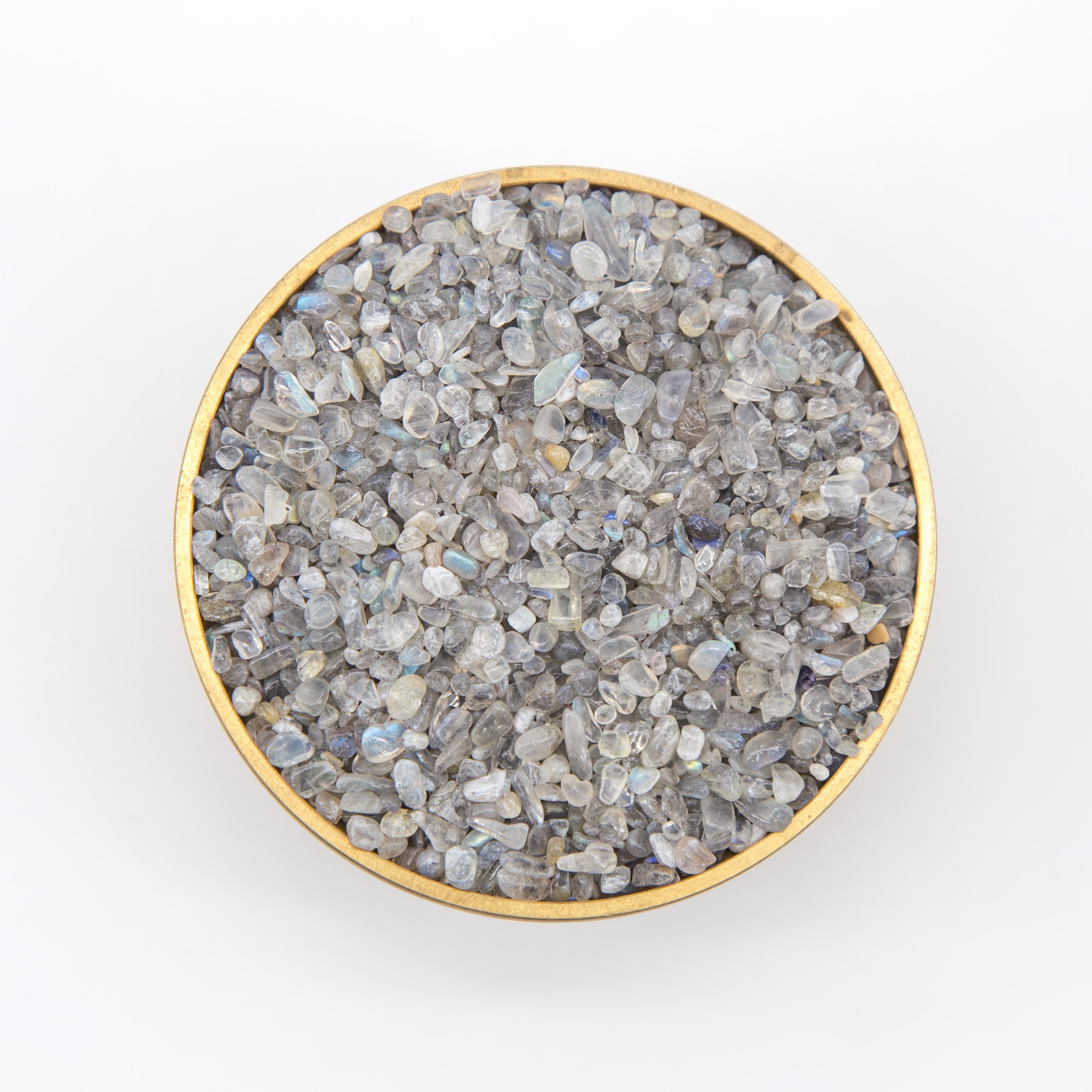 Crystal Chips 100g,Natural Healing Gemstone Chips: Versatile Decorative Elements with Energizing Properties