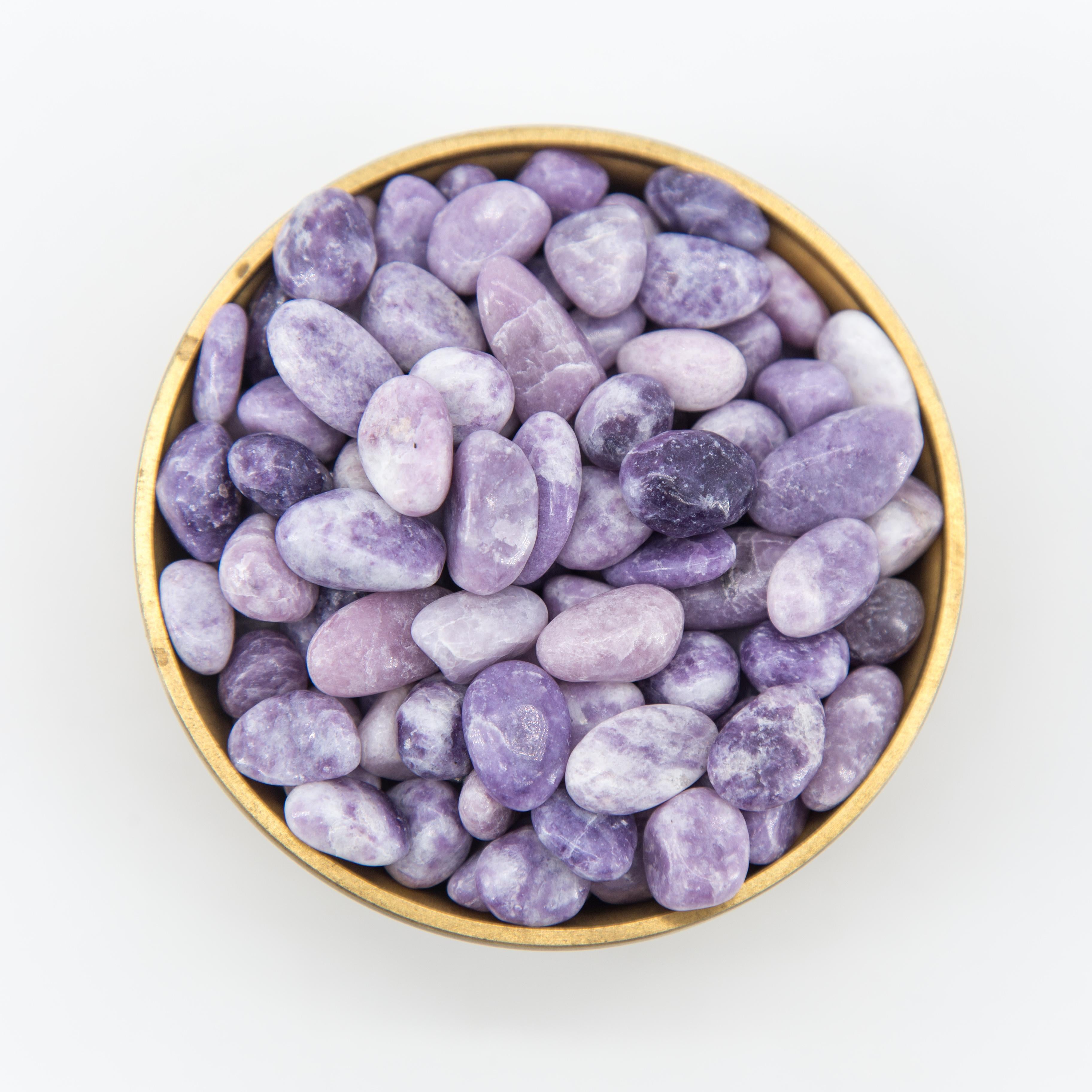 Crystal Chips 100g,Natural Healing Gemstone Chips: Versatile Decorative Elements with Energizing Properties