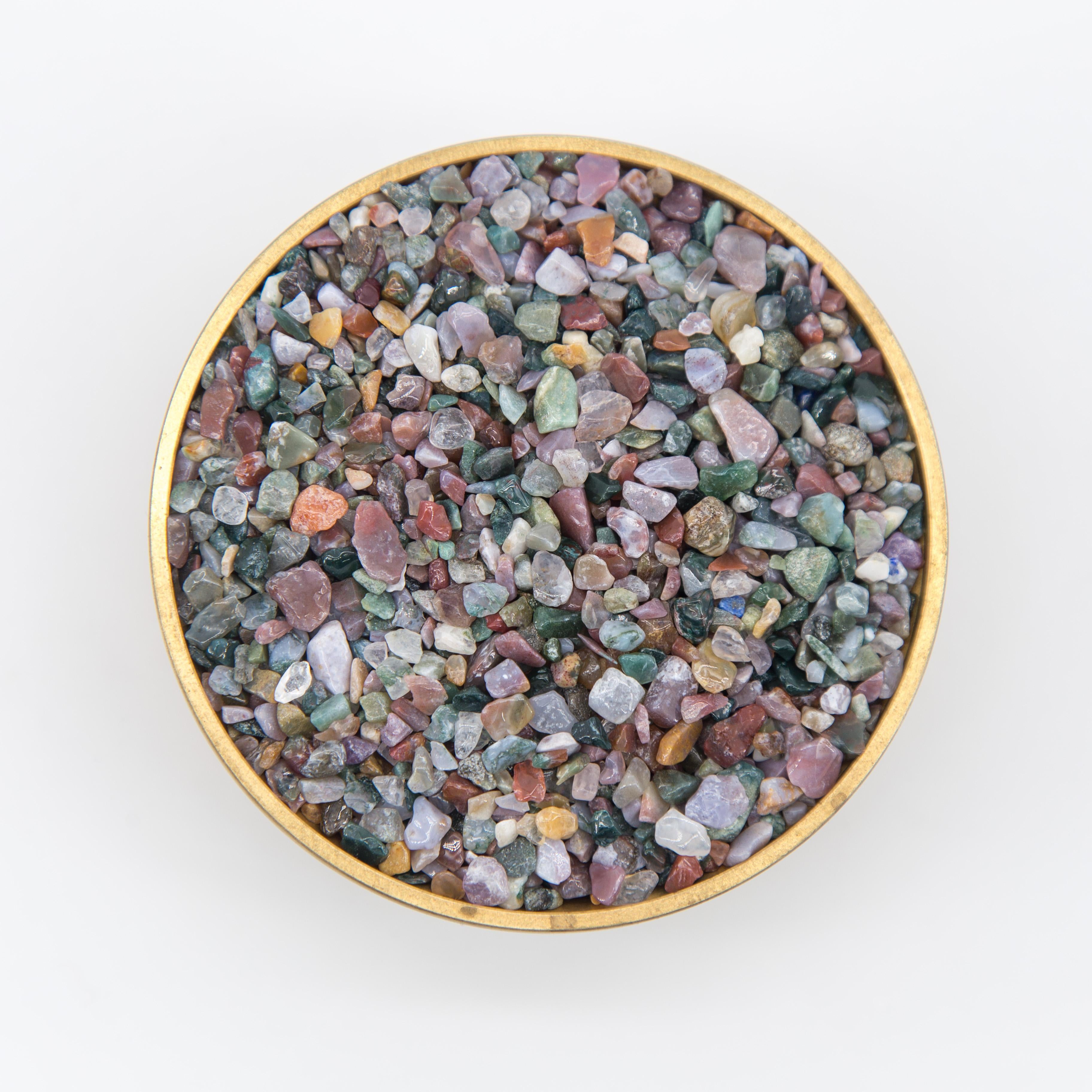 Crystal Chips 100g,Natural Healing Gemstone Chips: Versatile Decorative Elements with Energizing Properties