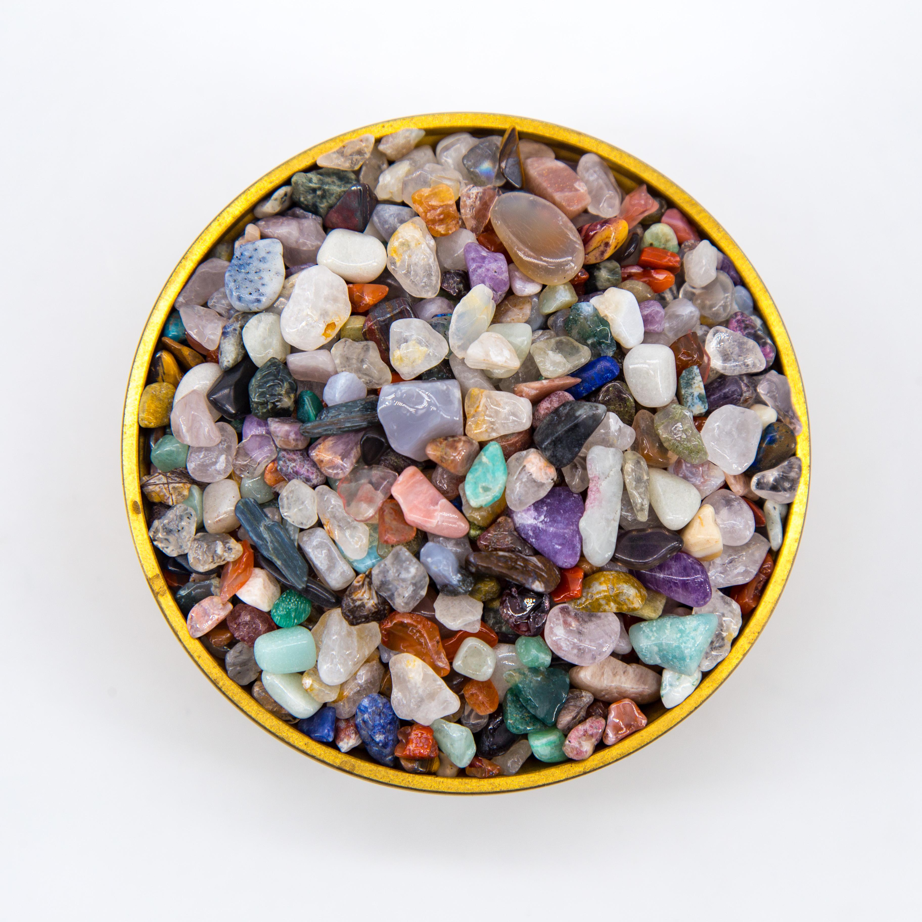 Crystal Chips 100g,Natural Healing Gemstone Chips: Versatile Decorative Elements with Energizing Properties