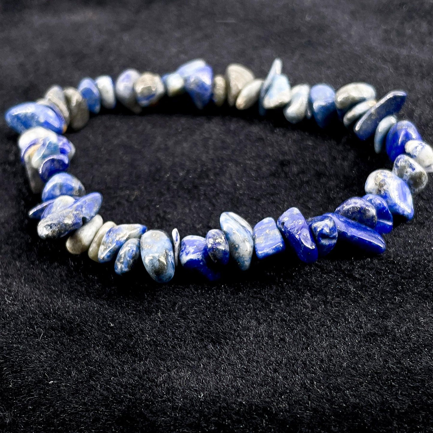 Natural Stone Bracelet, Mixed Chips Charm Jewelry, Black Garnet Colors Adjustable Wristbands