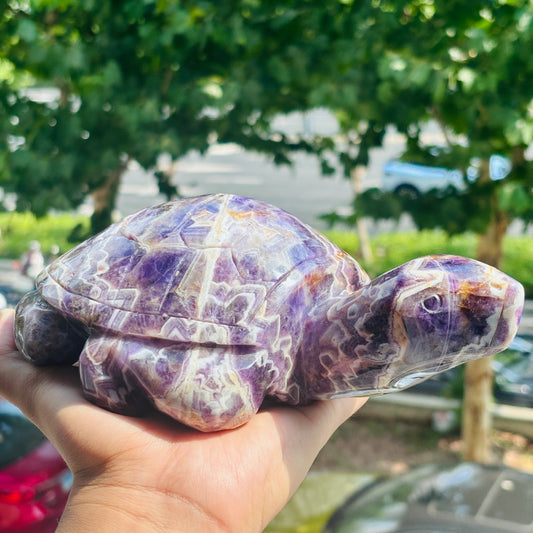 Dream Amethyst Turtle Sculpture – Handcrafted Crystal Decor Piece
