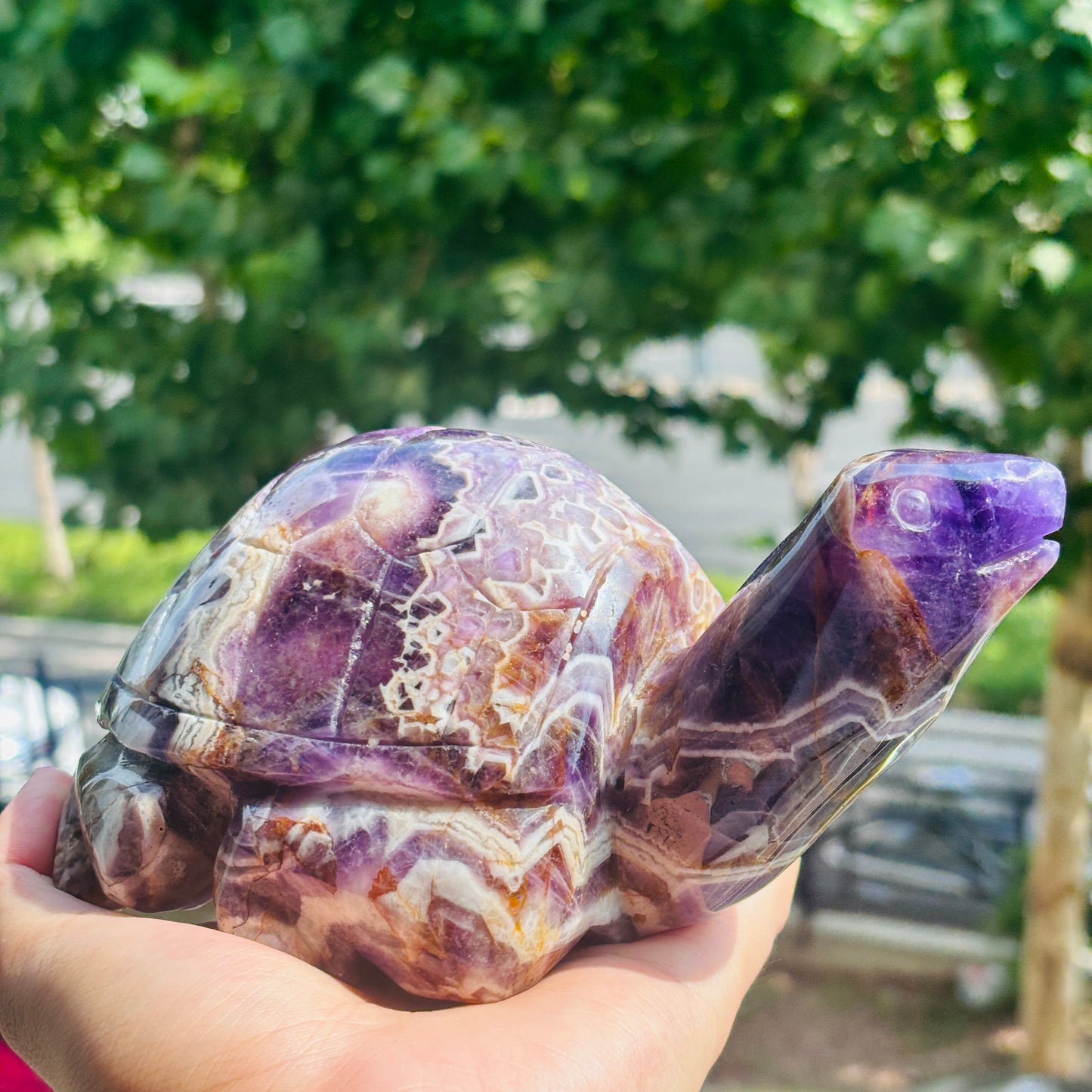 Dream Amethyst Turtle Sculpture – Handcrafted Crystal Decor Piece