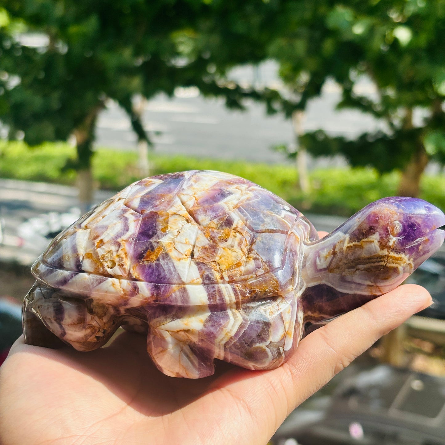 Dream Amethyst Turtle Sculpture – Handcrafted Crystal Decor Piece