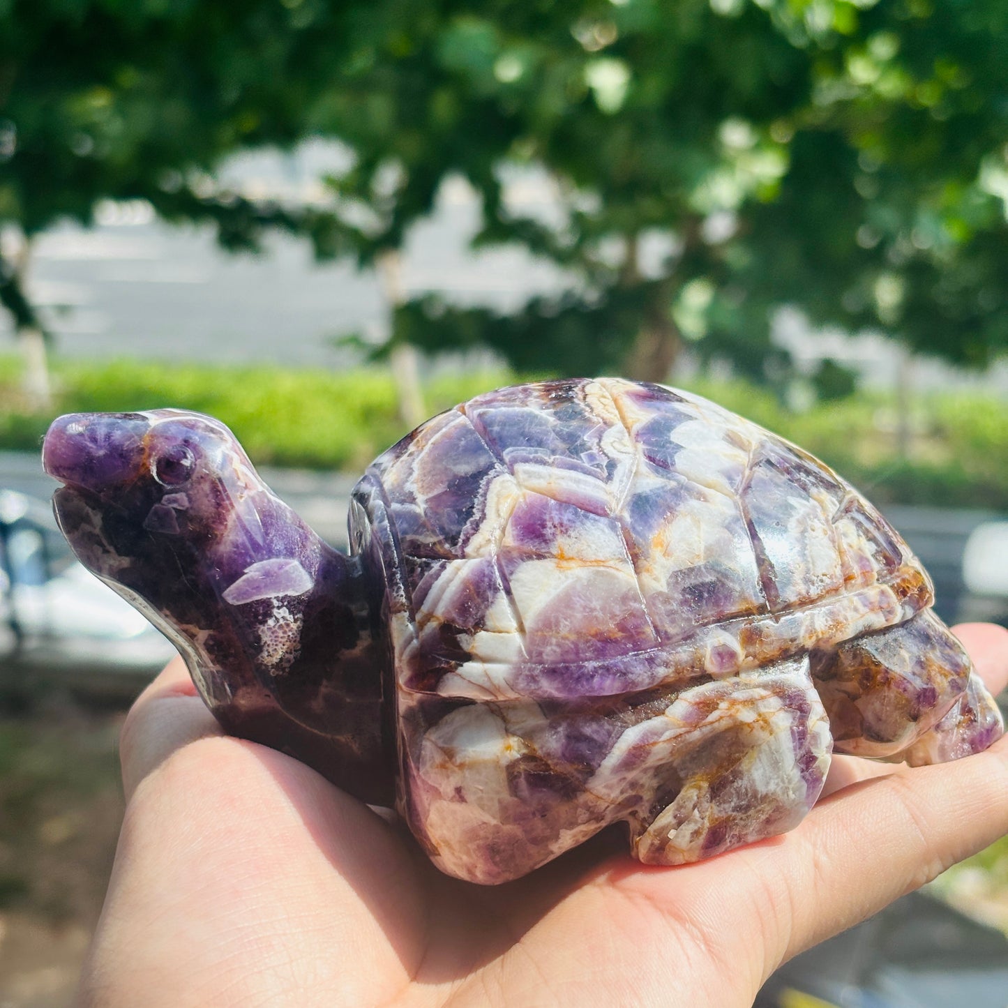 Dream Amethyst Turtle Sculpture – Handcrafted Crystal Decor Piece