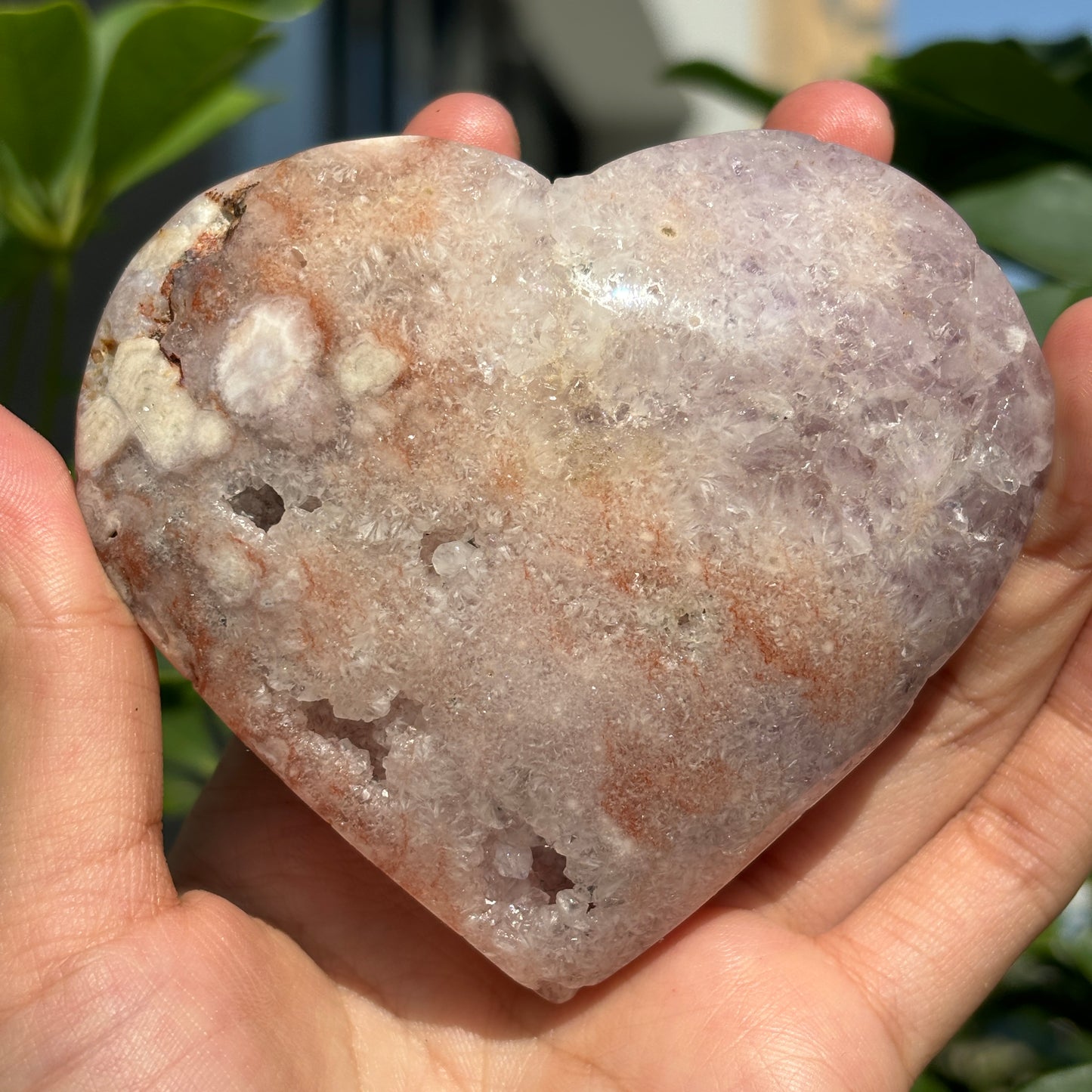 “Heart of the Natural Pink Amethyst Geode – Exquisite and Elegant, the Beauty of Raw Crystal”