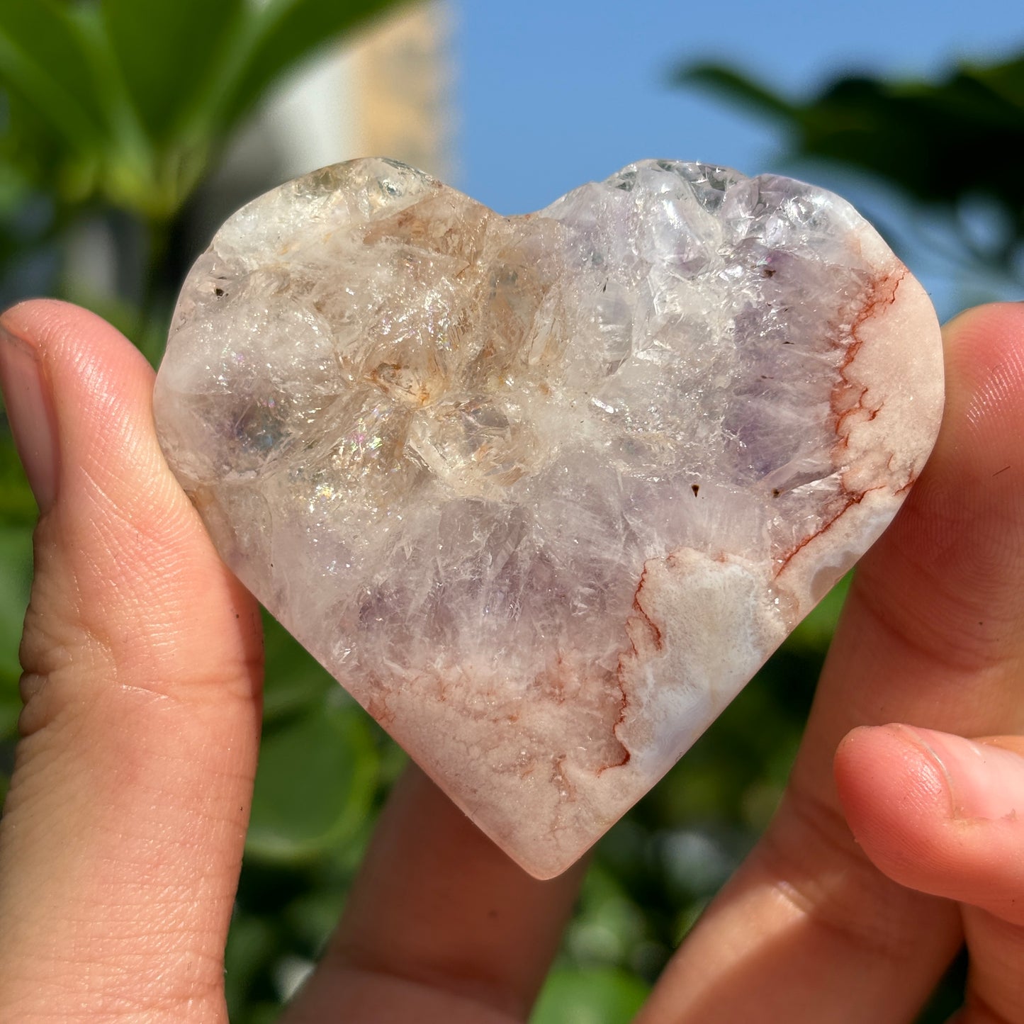 “Heart of the Natural Pink Amethyst Geode – Exquisite and Elegant, the Beauty of Raw Crystal”