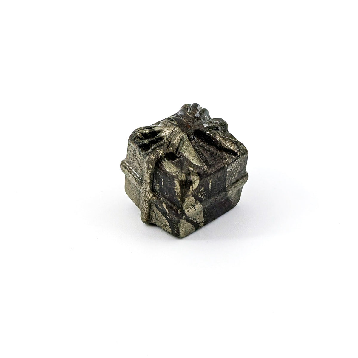 "Mini 2cm Crystal Gift Box Sculpture | Unique Gemstone Decor & Collectible"