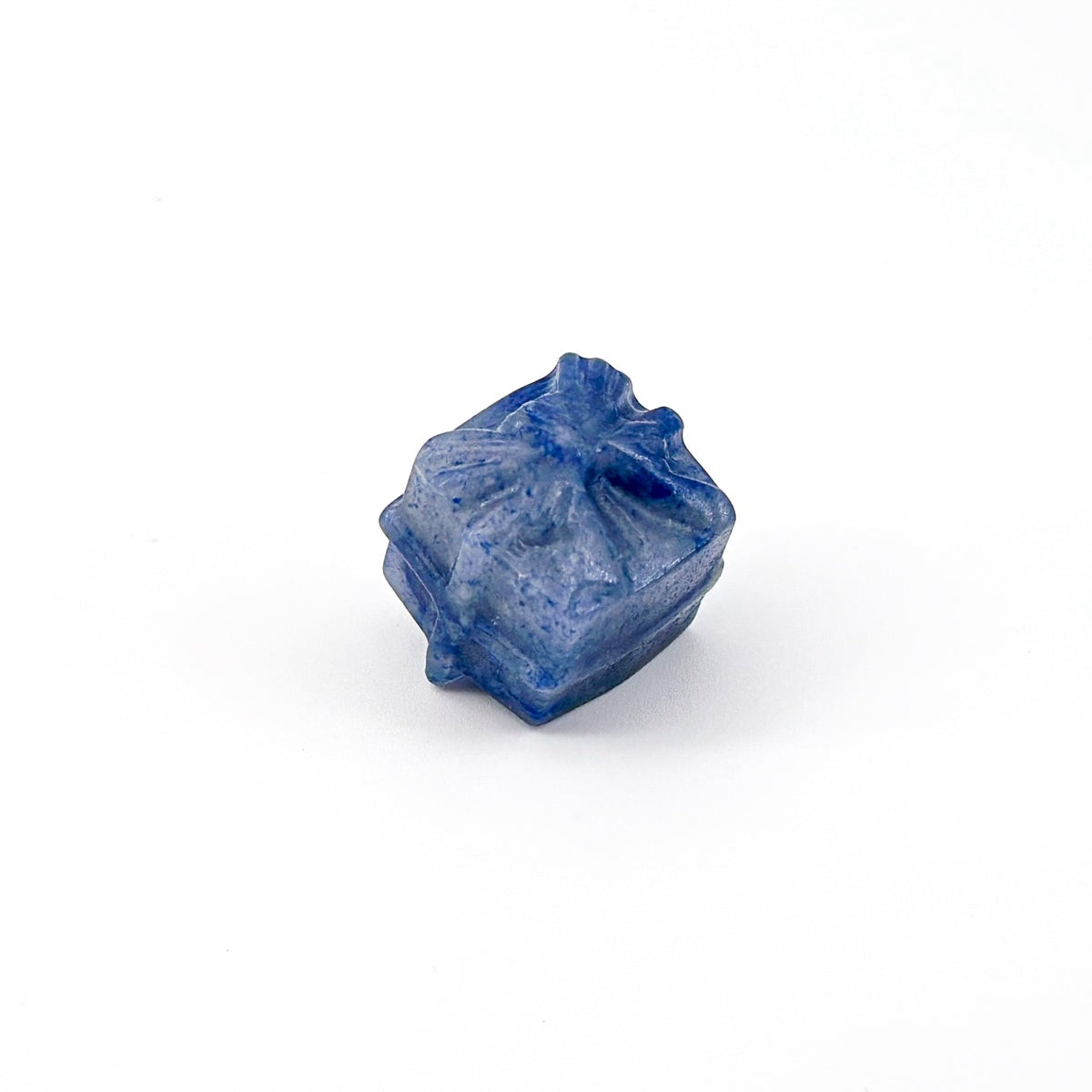 "Mini 2cm Crystal Gift Box Sculpture | Unique Gemstone Decor & Collectible"