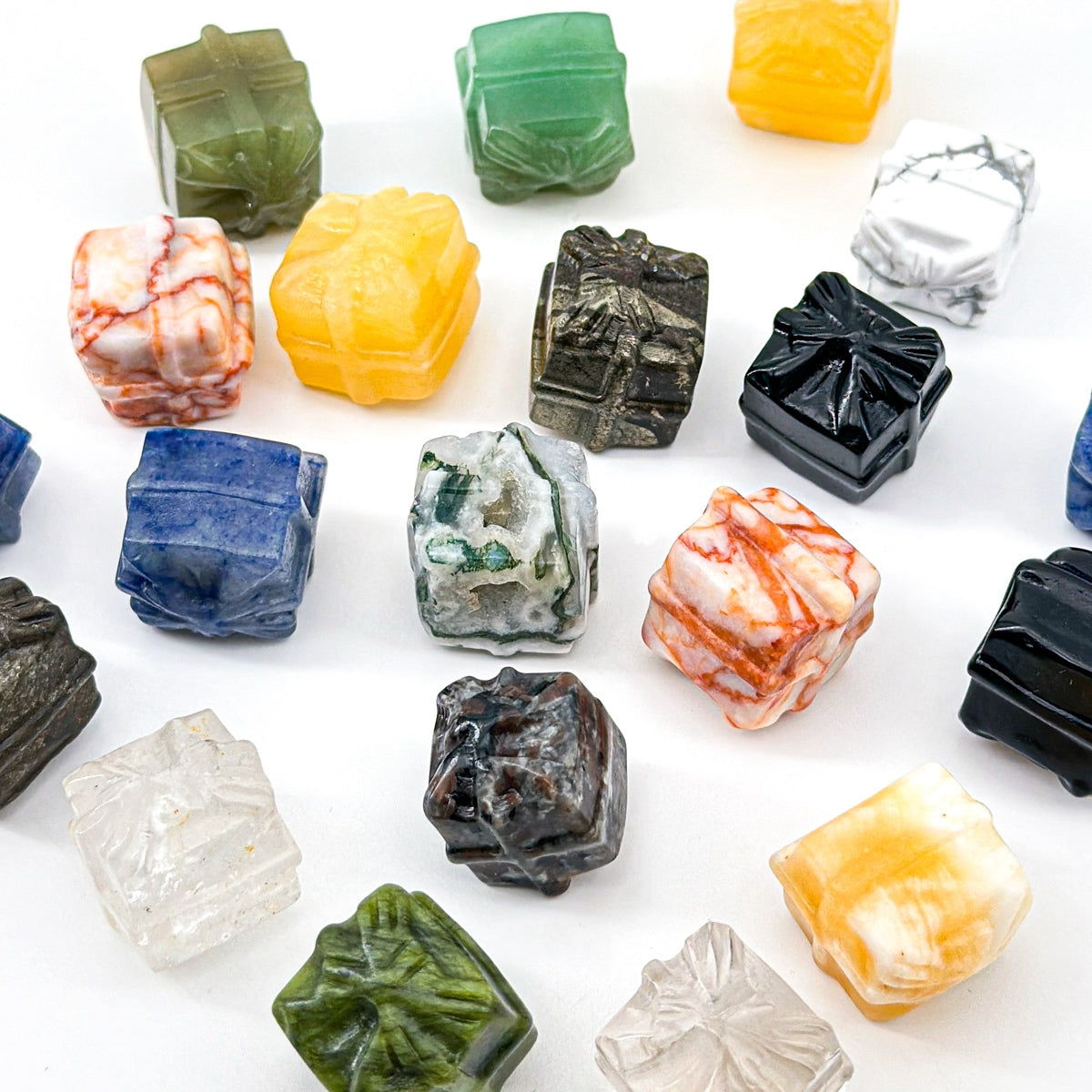 "Mini 2cm Crystal Gift Box Sculpture | Unique Gemstone Decor & Collectible"
