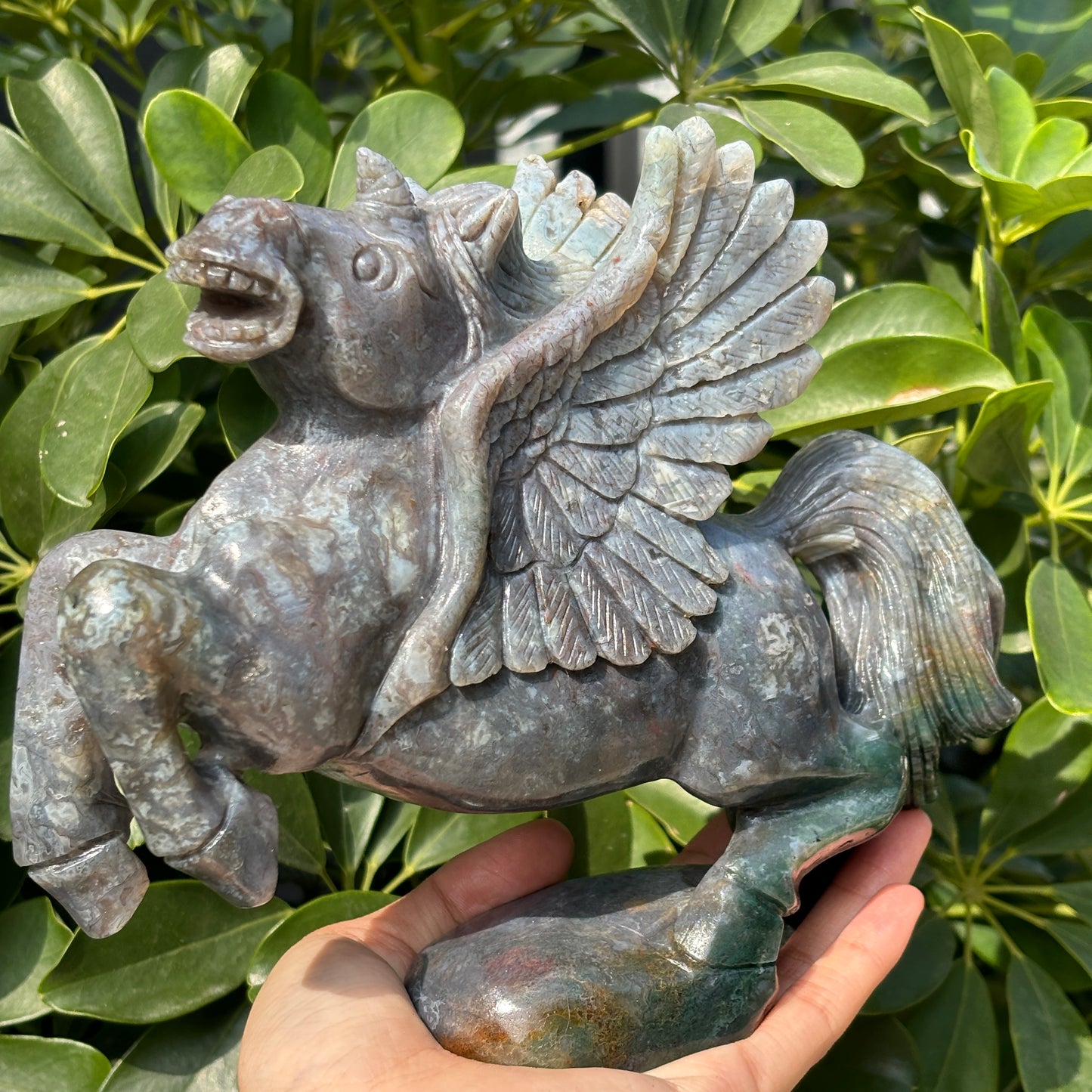 "Majestic Hand Carved Animal Crystal Statue - Natural Stone Sculpture"