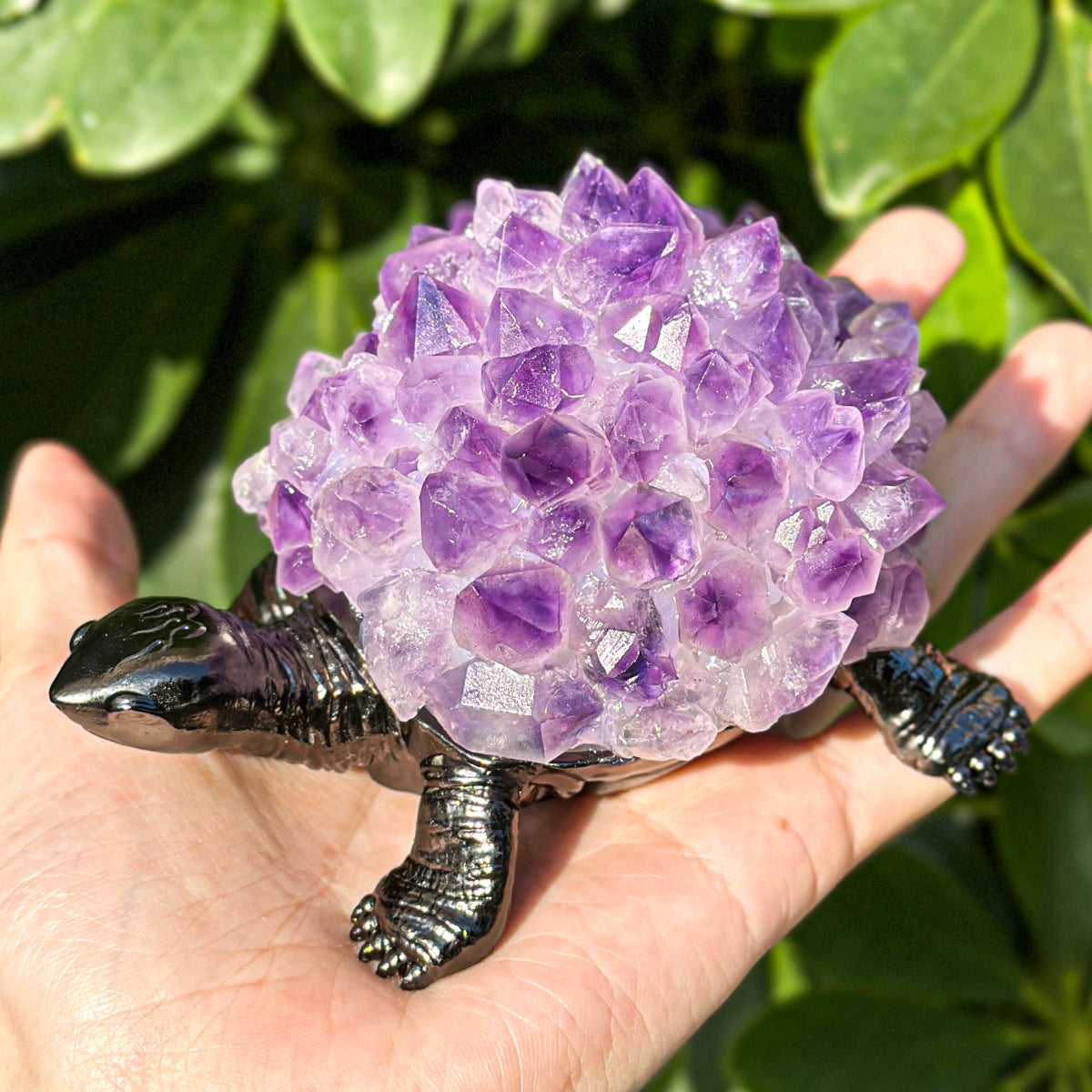 “Amethyst Turtle - Handcrafted Metal and Gemstone Sculpture for Home Decoration, Width 8 cm Length 11.5 cm”