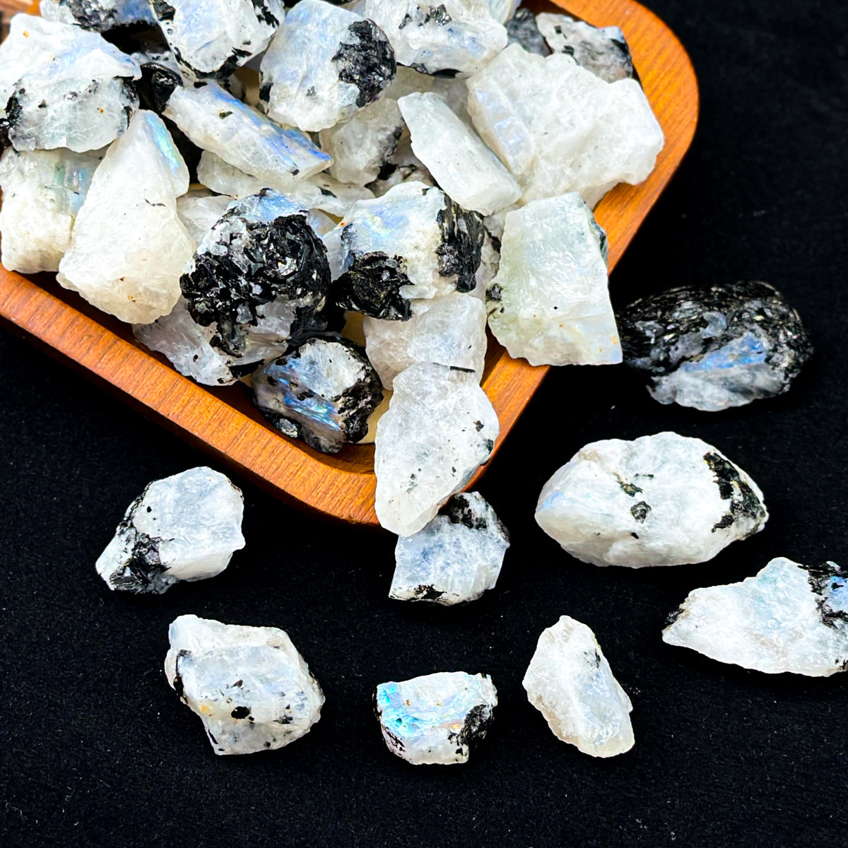 500g "Raw Moonstone with Tourmaline Inclusions – Iridescent Stones for Energy Work and Collecting"