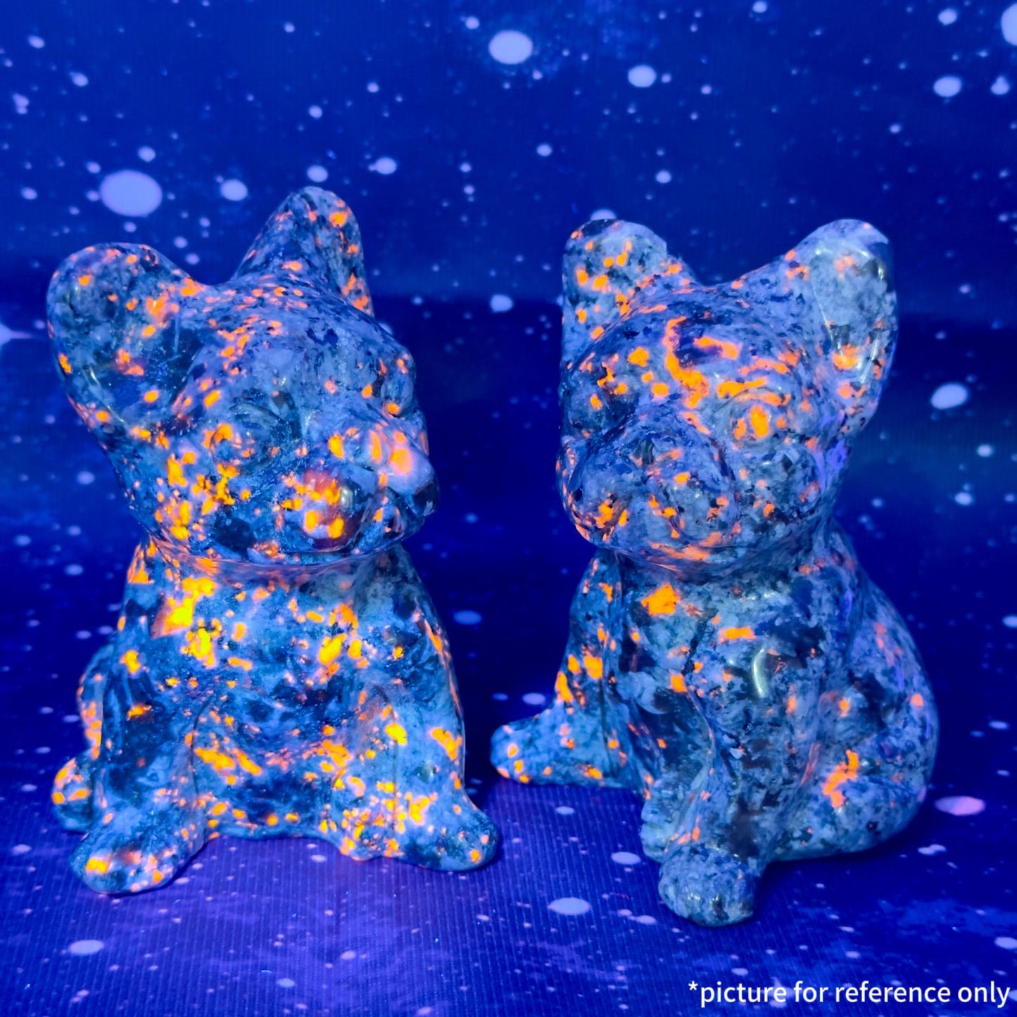 Yooperlite French Bulldog Natural Crystal Carving:crystal ornaments, uv light reaction energy stone, desktop decoration