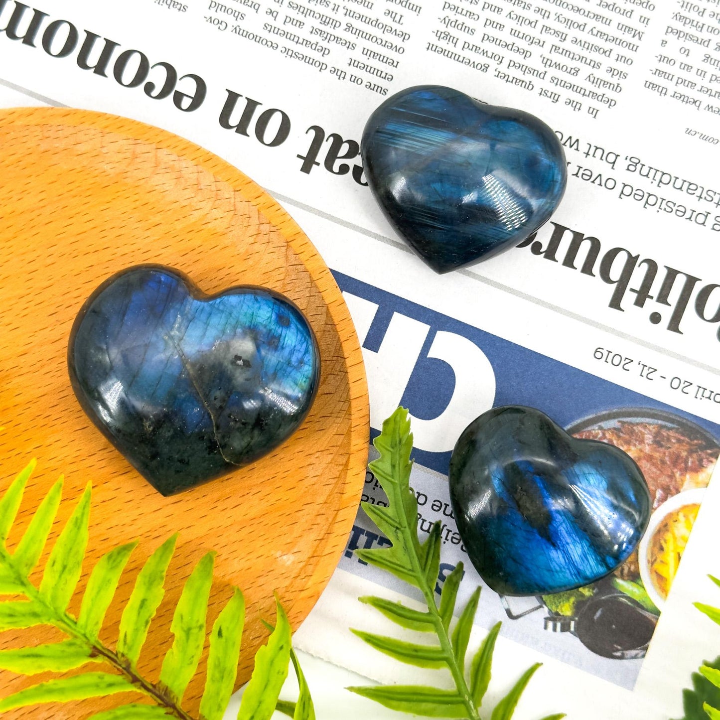 1 count Labradorite Crystal Heart，Natural Flashy Labradorite Cabochon Heart Shape Labradorite