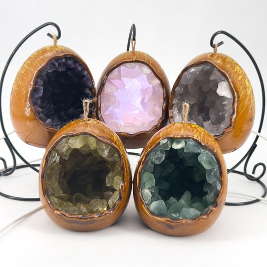 Crystal Dragon Egg Night Light ,USB Bedside Lamp,nergy Crystal Clusters Stone Lamp