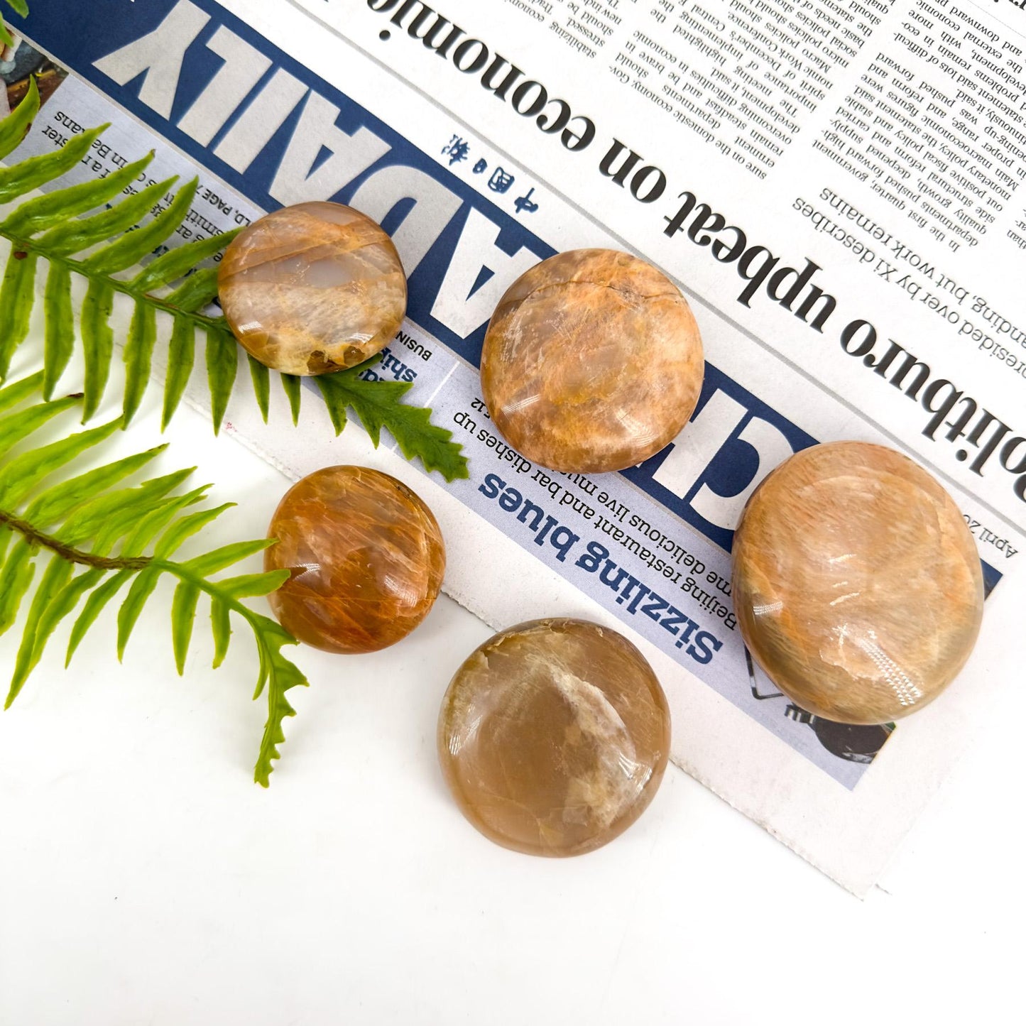 1 count Peach Moonstone Palm Pocket Stone, Special Gift For Women Lover, Home Decoration Chakra Balancing Reiki Crystal Jewelry Ornament
